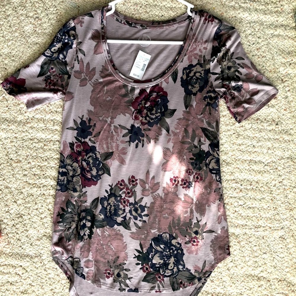 Maurices XS scoop neck floral top